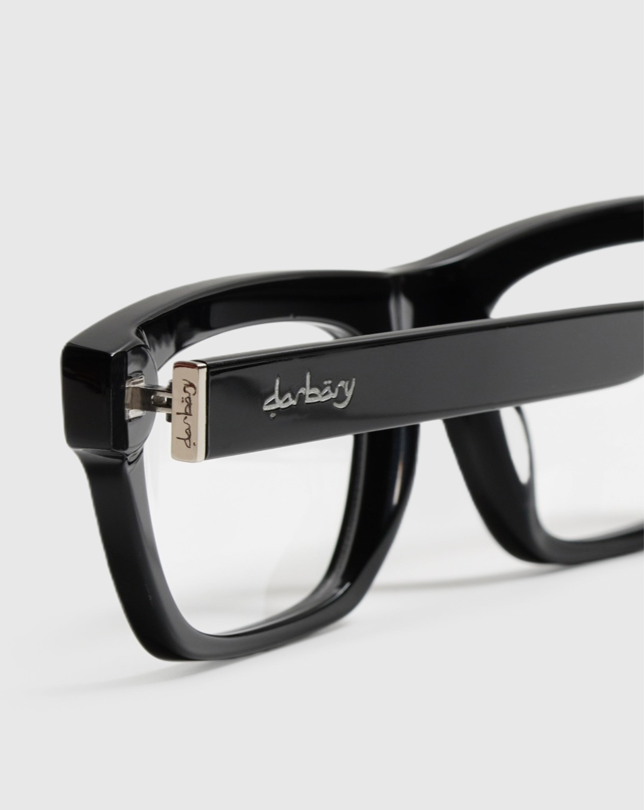 Détail charnière logo Darbary lunettes de vue Couronnes noir