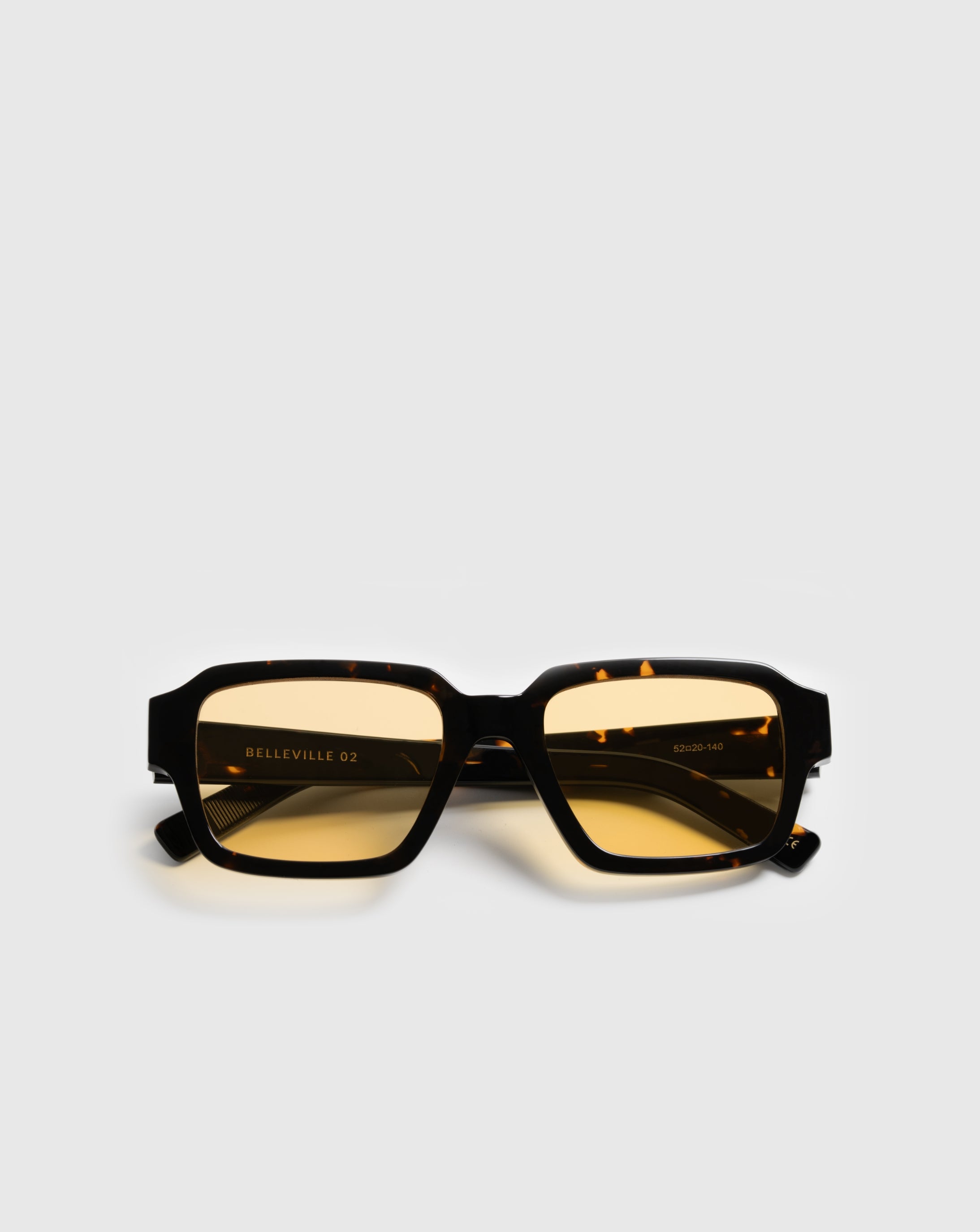 Lunettes de soleil rectangle écaille jaune Darbary Paris Belleville 02
